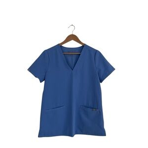 Figs casmas three pocket scrub top